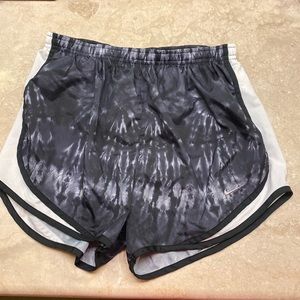 Nike dri fit Tempo Running Shorts Size Medium Black and White Tie Dye